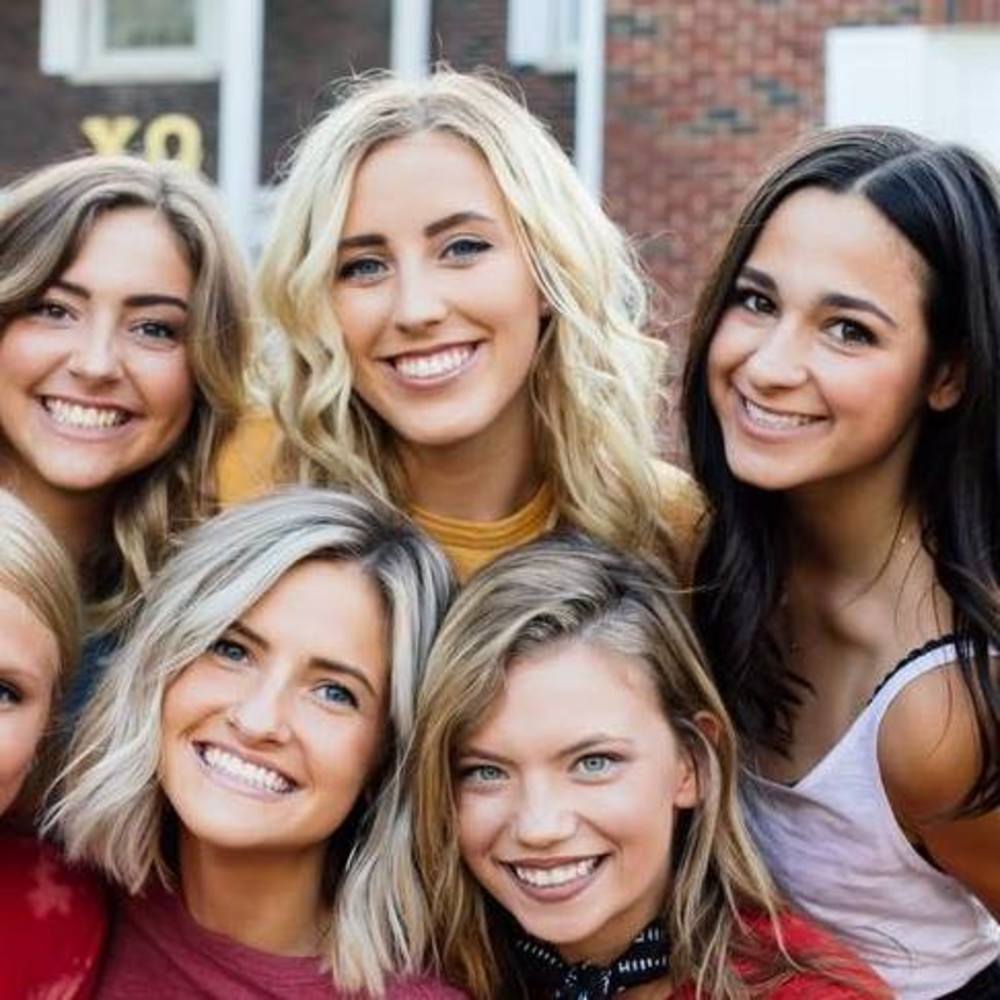 Meet your Posher, Olivia